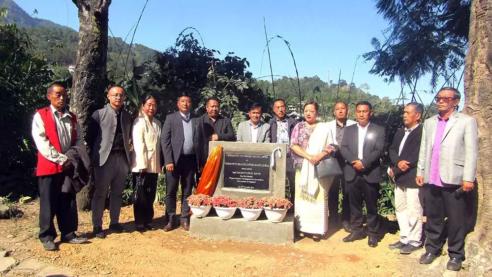 Nagaland के साल्होतुओनुओ ने अपग्रेडेड सीएचसी का उद्घाटन किया Nagaland के साल्होतुओनुओ ने अपग्रेडेड सीएचसी का उद्घाटन किया