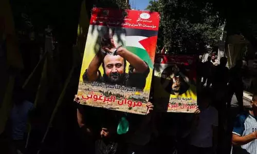 ‘फ़्री मारवान’ कैंपेन लॉन्च, Barghouti की रिहाई को सीज़फ़ायर वार्ताओं से जोड़ने की मांग