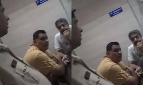 बिना किसी कार्रवाई के Junior Engineer की कुर्सी और मामलों को कौन मैनेज कर रहा है? बिना किसी कार्रवाई के Junior Engineer की कुर्सी और मामलों को कौन मैनेज कर रहा है?