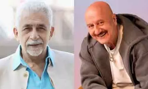 Anupam Kher और नसीरुद्दीन शाह की पुरानी कड़वाहट खत्म, शाह ने मांगी माफी