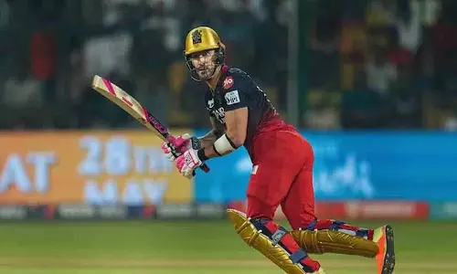 IPL ऑक्शन में दिलचस्पी नहीं.. RCB के पूर्व कप्तान ने लिया सनसनीखेज फैसला..! IPL ऑक्शन में दिलचस्पी नहीं.. RCB के पूर्व कप्तान ने लिया सनसनीखेज फैसला..!