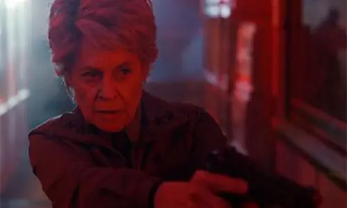 ‘स्ट्रेंजर थिंग्स’ स्टार Linda Hamilton ने उम्र बढ़ने को गर्व से स्वीकार किया