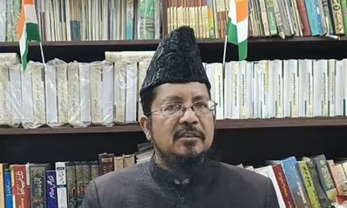 मौलाना रजवी का हुमायूं कबीर को जवाब, अतीत का निपटा हुआ विवाद दोबारा भड़काना अनुचित मौलाना रजवी का हुमायूं कबीर को जवाब, अतीत का निपटा हुआ विवाद दोबारा भड़काना अनुचित