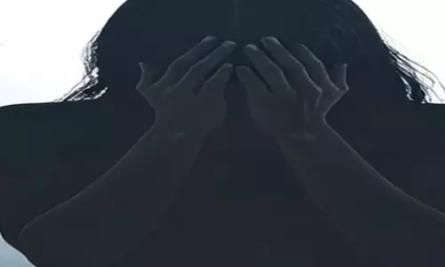 Kolkata: तीन लोगों ने महिला के साथ कार में हिंसा और छेड़छाड़ की