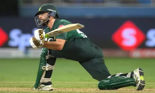 त्रिकोणीय टी20 सीरीज: पाकिस्तान ने जीता खिताब, फाइनल में श्रीलंका को 6 विकेट से हराया