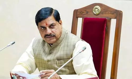 मध्य प्रदेश के मुख्यमंत्री मोहन यादव ने जब बनाई चाय! मध्य प्रदेश के मुख्यमंत्री मोहन यादव ने जब बनाई चाय!