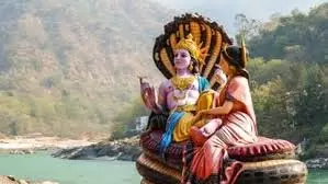 Mokshada Ekadashi 2025: मोक्षदा एकादशी पर करें मोरपंख के उपाय,बदलेगी किस्मत Mokshada Ekadashi 2025: मोक्षदा एकादशी पर करें मोरपंख के उपाय,बदलेगी किस्मत