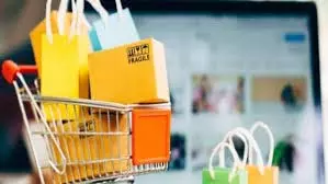 Online Shopping: सुरक्षित रहना है तो फॉलो करें ये टिप्स, नहीं रहेगा फ्रॉड का खतरा Online Shopping: सुरक्षित रहना है तो फॉलो करें ये टिप्स, नहीं रहेगा फ्रॉड का खतरा