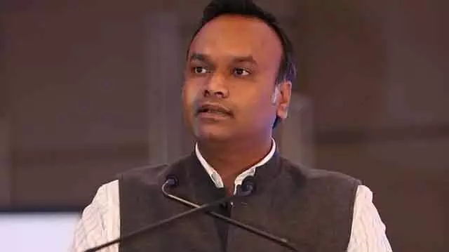 मंत्री ने युवाओं से RSS छोड़कर NCC में शामिल होने और देश के लिए सार्थक योगदान देने की अपील की मंत्री ने युवाओं से RSS छोड़कर NCC में शामिल होने और देश के लिए सार्थक योगदान देने की अपील की