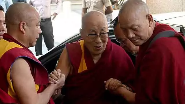 Tibetan आध्यात्मिक गुरु दलाई लामा 12 दिसंबर को उत्तर कन्नड़ आएंगे Tibetan आध्यात्मिक गुरु दलाई लामा 12 दिसंबर को उत्तर कन्नड़ आएंगे