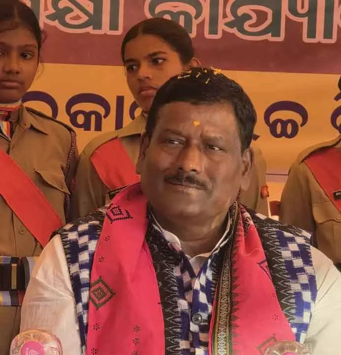 Odisha के सांसद बिभु प्रसाद तराई एक बड़े सड़क हादसे में बाल-बाल बचे Odisha के सांसद बिभु प्रसाद तराई एक बड़े सड़क हादसे में बाल-बाल बचे