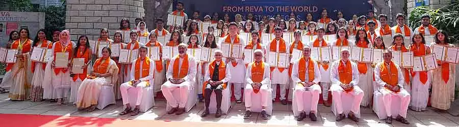 रेवा यूनिवर्सिटी: 4679 ग्रेजुएट्स को डिग्री दी गई रेवा यूनिवर्सिटी: 4679 ग्रेजुएट्स को डिग्री दी गई