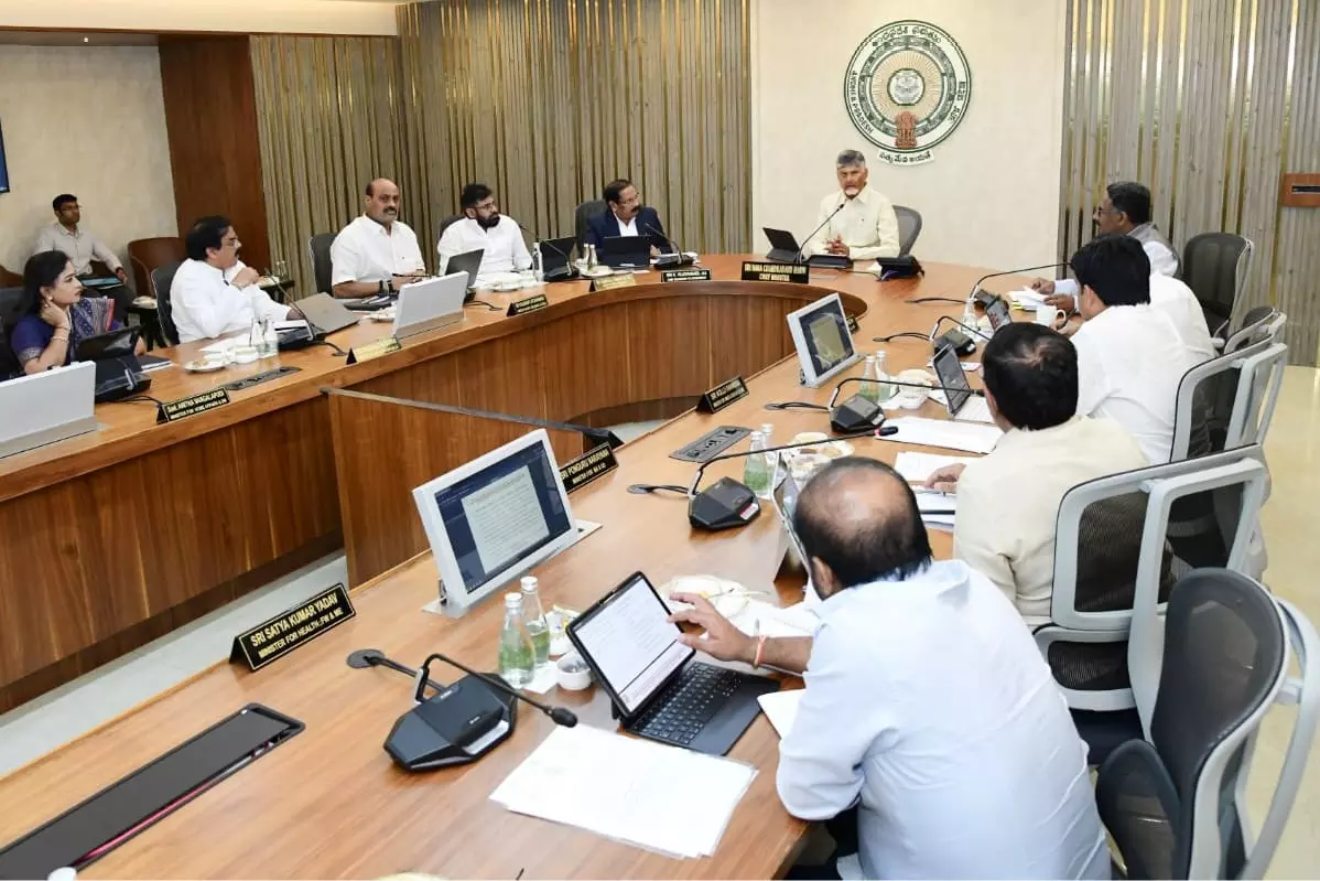 Andhra कैबिनेट ने अमरावती में लैंड पूलिंग के दूसरे फेज़ को मंज़ूरी दी Andhra कैबिनेट ने अमरावती में लैंड पूलिंग के दूसरे फेज़ को मंज़ूरी दी