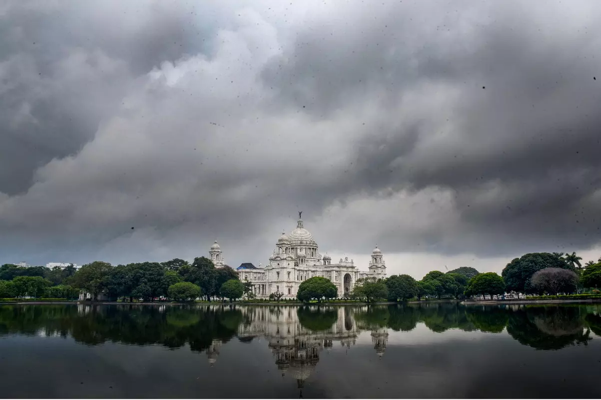 Cyclone Ditwah: तमिलनाडु, आंध्र में अगले 3 दिनों तक ‘बहुत भारी बारिश’ की संभावना Cyclone Ditwah: तमिलनाडु, आंध्र में अगले 3 दिनों तक ‘बहुत भारी बारिश’ की संभावना