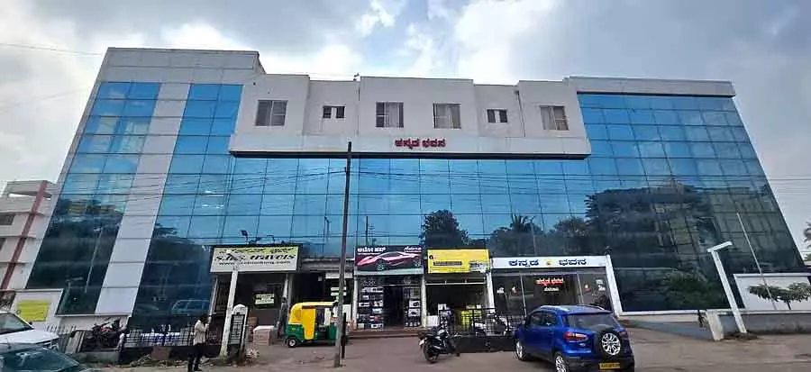 Belgaum : कन्नड़ भवन के मैनेजमेंट के लिए सब-कमेटी बनाई गई Belgaum : कन्नड़ भवन के मैनेजमेंट के लिए सब-कमेटी बनाई गई