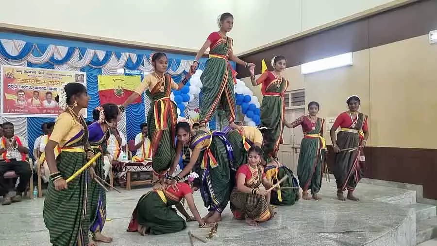 युवा पीढ़ी द्वारा संस्कृति का पोषण ज़रूरी है: Tehsildar Ravikumar युवा पीढ़ी द्वारा संस्कृति का पोषण ज़रूरी है: Tehsildar Ravikumar