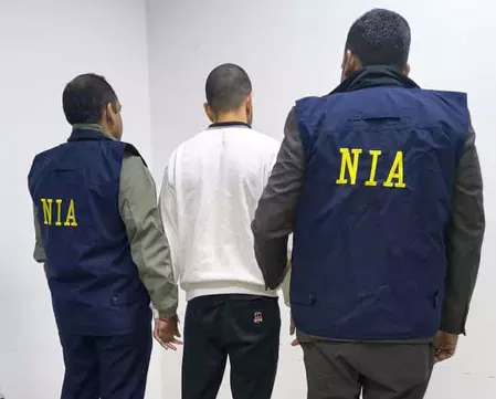 कोर्ट ने अनमोल बिश्नोई की कस्टडी 7 दिन बढ़ाई, NIA उगलवाएगी कई राज कोर्ट ने अनमोल बिश्नोई की कस्टडी 7 दिन बढ़ाई, NIA उगलवाएगी कई राज