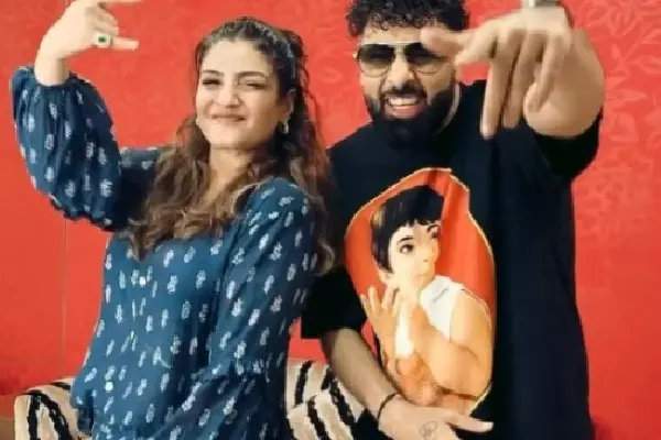 Badshah-Raveena के साथ कर गई चुल पर डांस करते हुए ओजी मोमेंट बनाया Badshah-Raveena के साथ कर गई चुल पर डांस करते हुए ओजी मोमेंट बनाया