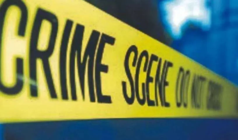 मां और उसके प्रेमी की हत्या करने वाला बेटा... शव लेकर police station पहुंचा मां और उसके प्रेमी की हत्या करने वाला बेटा... शव लेकर police station पहुंचा