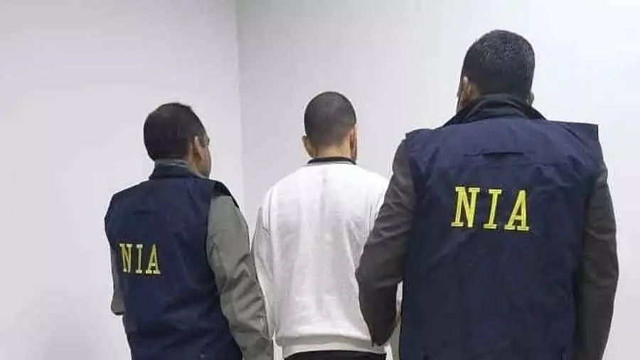 दिल्ली की एक अदालत ने गैंगस्टर अनमोल बिश्नोई की NIA हिरासत 5 दिसंबर तक बढ़ा दी दिल्ली की एक अदालत ने गैंगस्टर अनमोल बिश्नोई की NIA हिरासत 5 दिसंबर तक बढ़ा दी