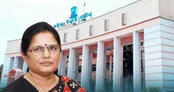 Deputy CM Parida ने कहा कि सुभद्रा योजना के 4.38 लाख से ज़्यादा लाभार्थी लंबित किश्तों का इंतज़ार Deputy CM Parida ने कहा कि सुभद्रा योजना के 4.38 लाख से ज़्यादा लाभार्थी लंबित किश्तों का इंतज़ार