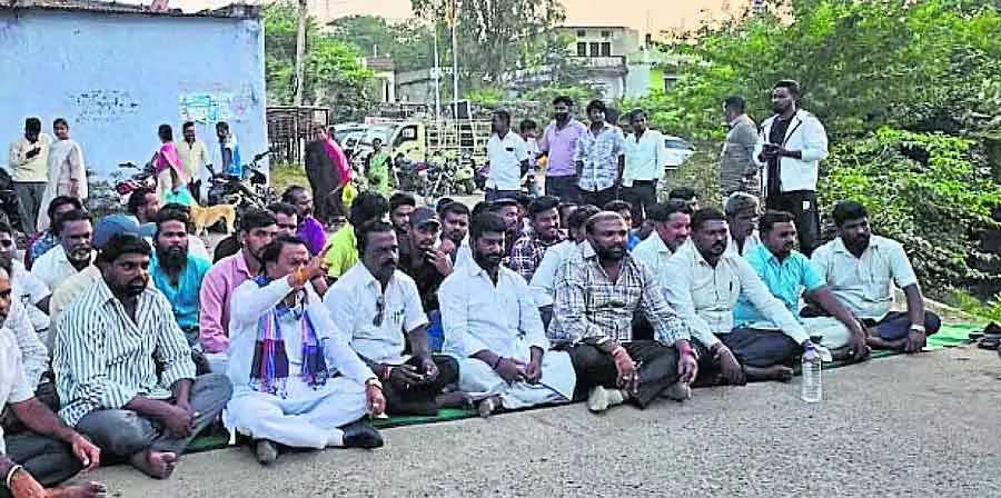 दंगा आरोपियों की गिरफ्तारी की मांग: 5 दिसंबर को बंद की चेतावनी दंगा आरोपियों की गिरफ्तारी की मांग: 5 दिसंबर को बंद की चेतावनी
