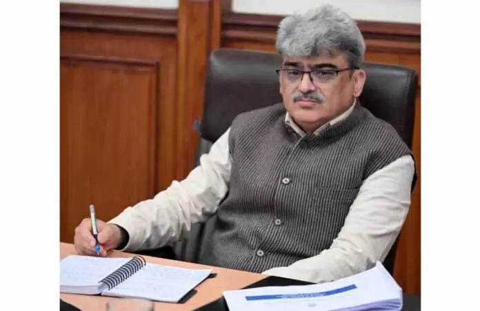 J&K में नशे की लत के खिलाफ रणनीति को मजबूत करने के लिए मुख्य सचिव ने नीति आयोग से सलाह ली J&K में नशे की लत के खिलाफ रणनीति को मजबूत करने के लिए मुख्य सचिव ने नीति आयोग से सलाह ली