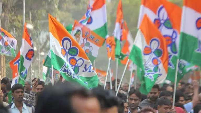 Trinamool के डिप्टी चीफ की दूसरे ग्रुप ने हत्या कर दी Trinamool के डिप्टी चीफ की दूसरे ग्रुप ने हत्या कर दी