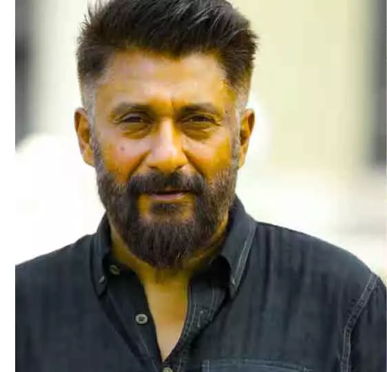 Vivek Agnihotri ने देश को बताया प्रदूषण का हब, उबलते पानी का मेंढक की चेतावनी दी Vivek Agnihotri ने देश को बताया प्रदूषण का हब, उबलते पानी का मेंढक की चेतावनी दी