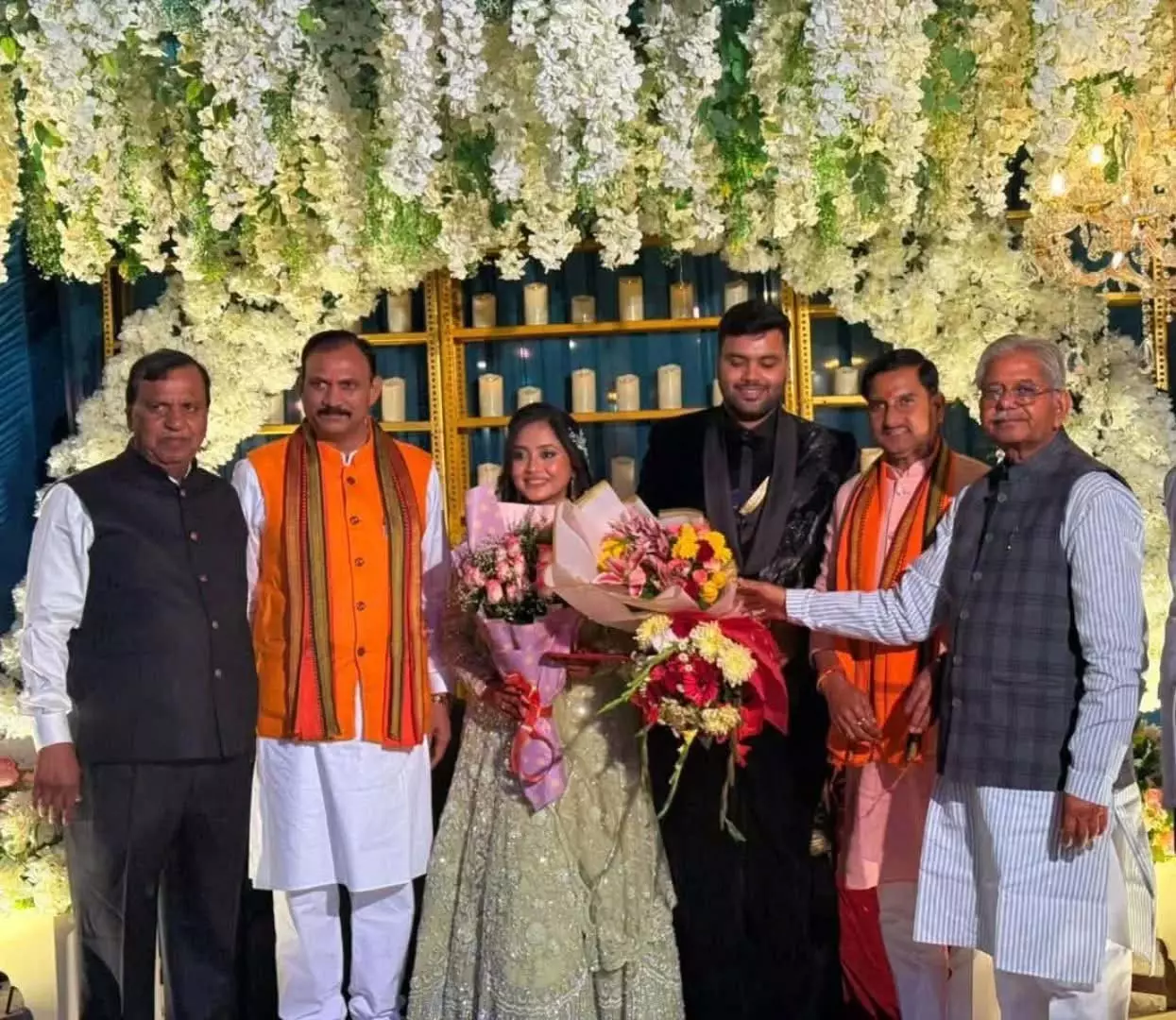 केंद्रीय राज्यमंत्री तोखन साहू ने अभिनव रोज़ालिन के विवाह समारोह में दिया आशीर्वाद केंद्रीय राज्यमंत्री तोखन साहू ने अभिनव रोज़ालिन के विवाह समारोह में दिया आशीर्वाद