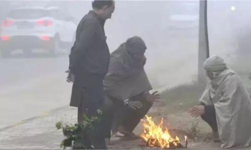Bihar Weather : 1 दिसंबर से पड़ेगी कड़ाके की ठंड, IMD ने जारी की चेतावनी Bihar Weather : 1 दिसंबर से पड़ेगी कड़ाके की ठंड, IMD ने जारी की चेतावनी