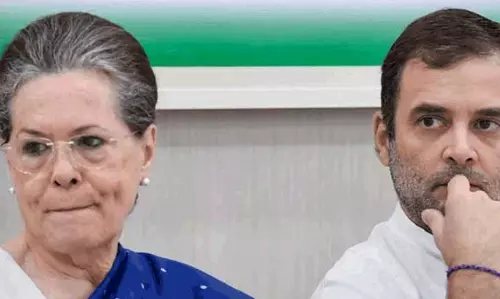 राहुल और सोनिया गांधी की मुश्किलें बढ़ी, नेशनल हेराल्ड केस में नई FIR दर्ज राहुल और सोनिया गांधी की मुश्किलें बढ़ी, नेशनल हेराल्ड केस में नई FIR दर्ज