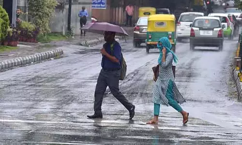 Cyclone Ditvaah : सुबह बेंगलुरु में हल्की बारिश, कड़ाके की ठंड