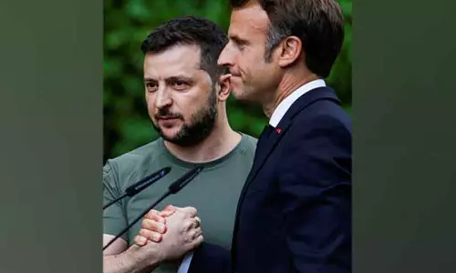 Zelensky सोमवार को पेरिस में मैक्रों से मिलेंगे