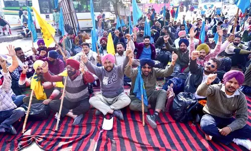 Punjab: प्रदर्शन कर रहे 10 रोडवेज कर्मचारियों पर हत्या की कोशिश का मामला दर्ज, 25 अन्य बर्खास्त