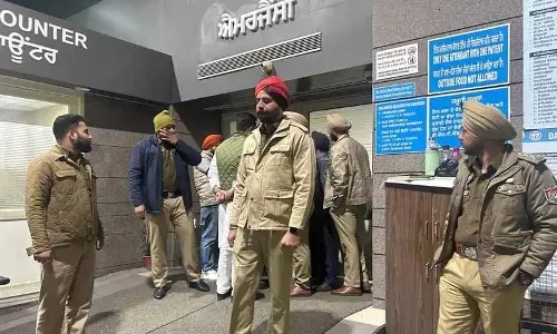 Ludhiana में शादी में फायरिंग और दो गैंग के बीच झड़प में 2 लोगों की मौत, 1 घायल Ludhiana में शादी में फायरिंग और दो गैंग के बीच झड़प में 2 लोगों की मौत, 1 घायल