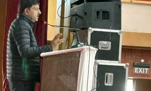 Himachal: शिक्षा सचिव ने प्रिंसिपलों और हेड टीचरों से क्लस्टर कॉम्प्लेक्स सिस्टम पर फीडबैक लिया Himachal: शिक्षा सचिव ने प्रिंसिपलों और हेड टीचरों से क्लस्टर कॉम्प्लेक्स सिस्टम पर फीडबैक लिया