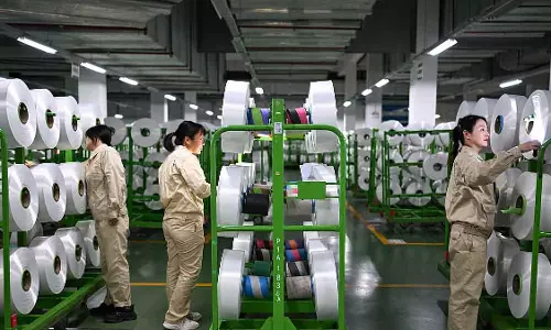 ट्रेड वॉर समझौते के बावजूद नवंबर में China की फैक्ट्री गतिविधि में गिरावट