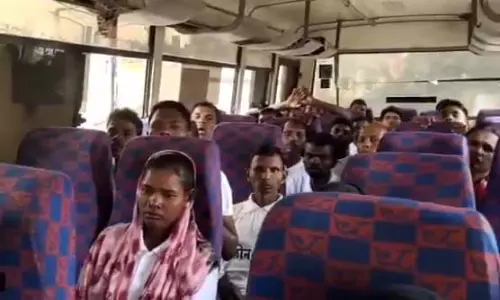 दंतेवाड़ा में 37 नक्सलियों ने किया सरेंडर