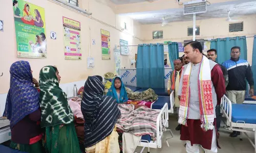 स्वास्थ्य मंत्री श्याम बिहारी जायसवाल ने सामुदायिक स्वास्थ्य केंद्र साजा का किया निरीक्षण