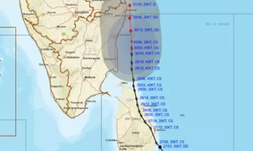 चक्रवात दितवाह: Andhra Pradesh के तीन जिलों में रेड अलर्ट