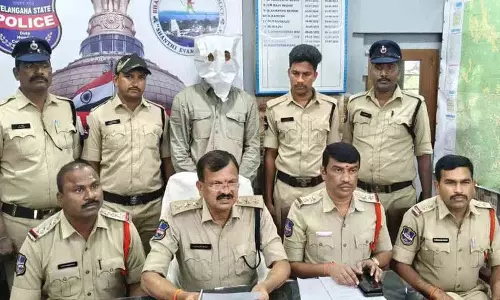 Tekulapalli में गांजा की बड़ी जब्ती Tekulapalli में गांजा की बड़ी जब्ती