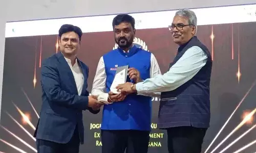 पूर्व सांसद Santosh को ग्रीन इंडिया आर्किटेक्ट अवार्ड मिला पूर्व सांसद Santosh को ग्रीन इंडिया आर्किटेक्ट अवार्ड मिला