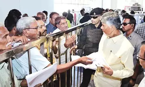 CM Chandrababu : अमरावती के सभी किसानों को एक JAC बनाना चाहिए