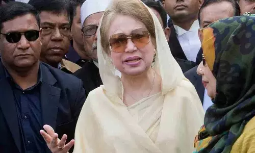 बांग्लादेश की पूर्व प्रधानमंत्री Khaleda Zia की हालत गंभीर बांग्लादेश की पूर्व प्रधानमंत्री Khaleda Zia की हालत गंभीर
