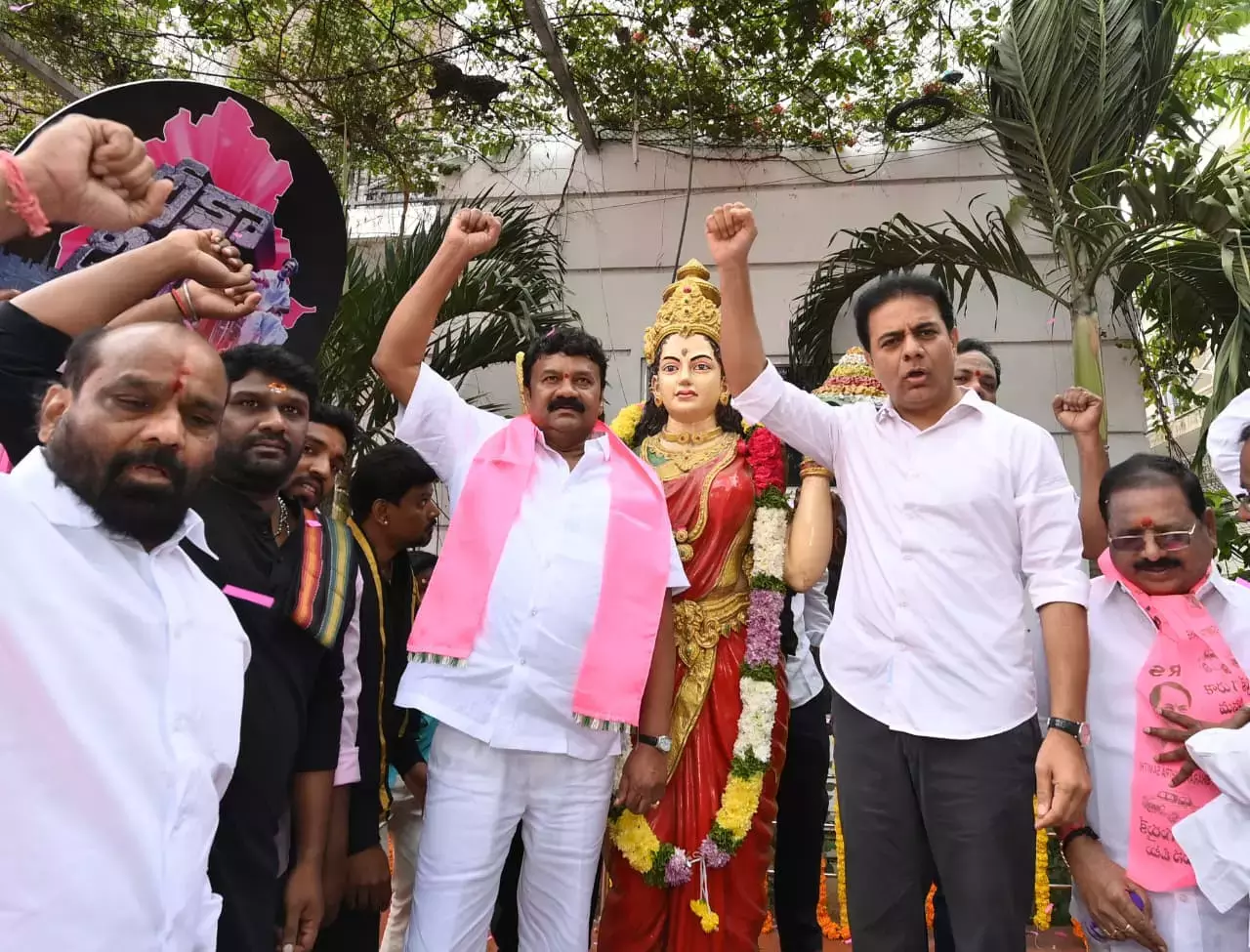Telangana : कांग्रेस टीजी की नंबर 1 दुश्मन बनी हुई है केटीआर