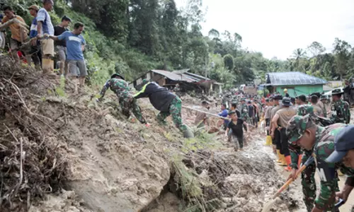Medan में भारतीय मिशन ने इंडोनेशिया में बाढ़ और भूस्खलन पर शोक जताया