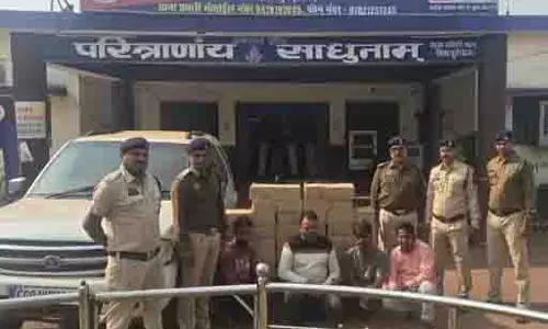 टाटा सफारी से 4 लाख की शराब जब्त, चार तस्कर अरेस्ट