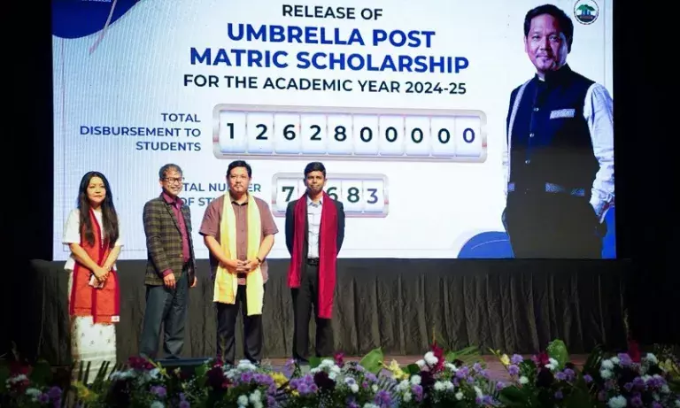 CM कॉनराड संगमा ने 70,000 स्टूडेंट्स के लिए 130 करोड़ रुपये की स्कॉलरशिप जारी CM कॉनराड संगमा ने 70,000 स्टूडेंट्स के लिए 130 करोड़ रुपये की स्कॉलरशिप जारी