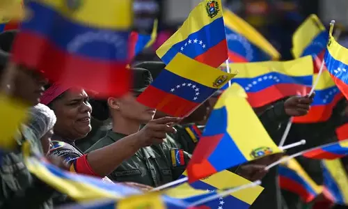 Venezuela ने ट्रंप के एयरस्पेस को ‘बंद’ करने के आदेश को ‘उपनिवेशवादी खतरा’ बताया Venezuela ने ट्रंप के एयरस्पेस को ‘बंद’ करने के आदेश को ‘उपनिवेशवादी खतरा’ बताया